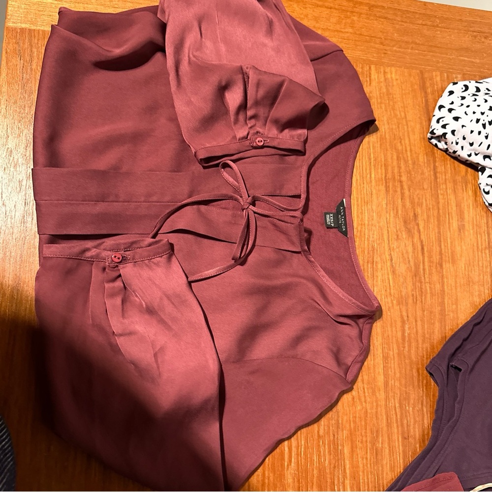 Women’s Tops Lot 4 For $20 Size Petite S/XS - Picture 6 of 11